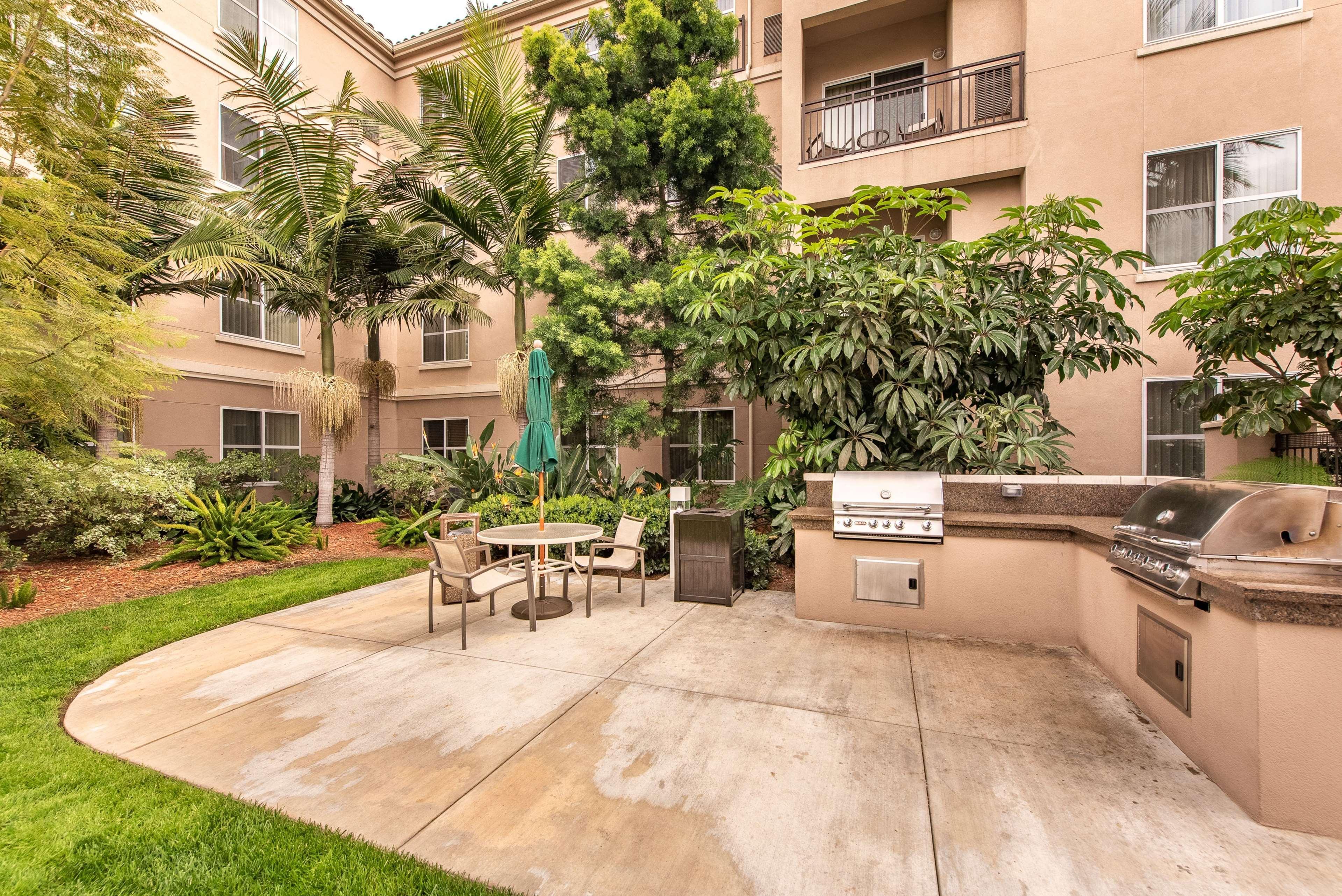 Homewood Suites By Hilton Oxnard/Camarillo Eksteriør billede