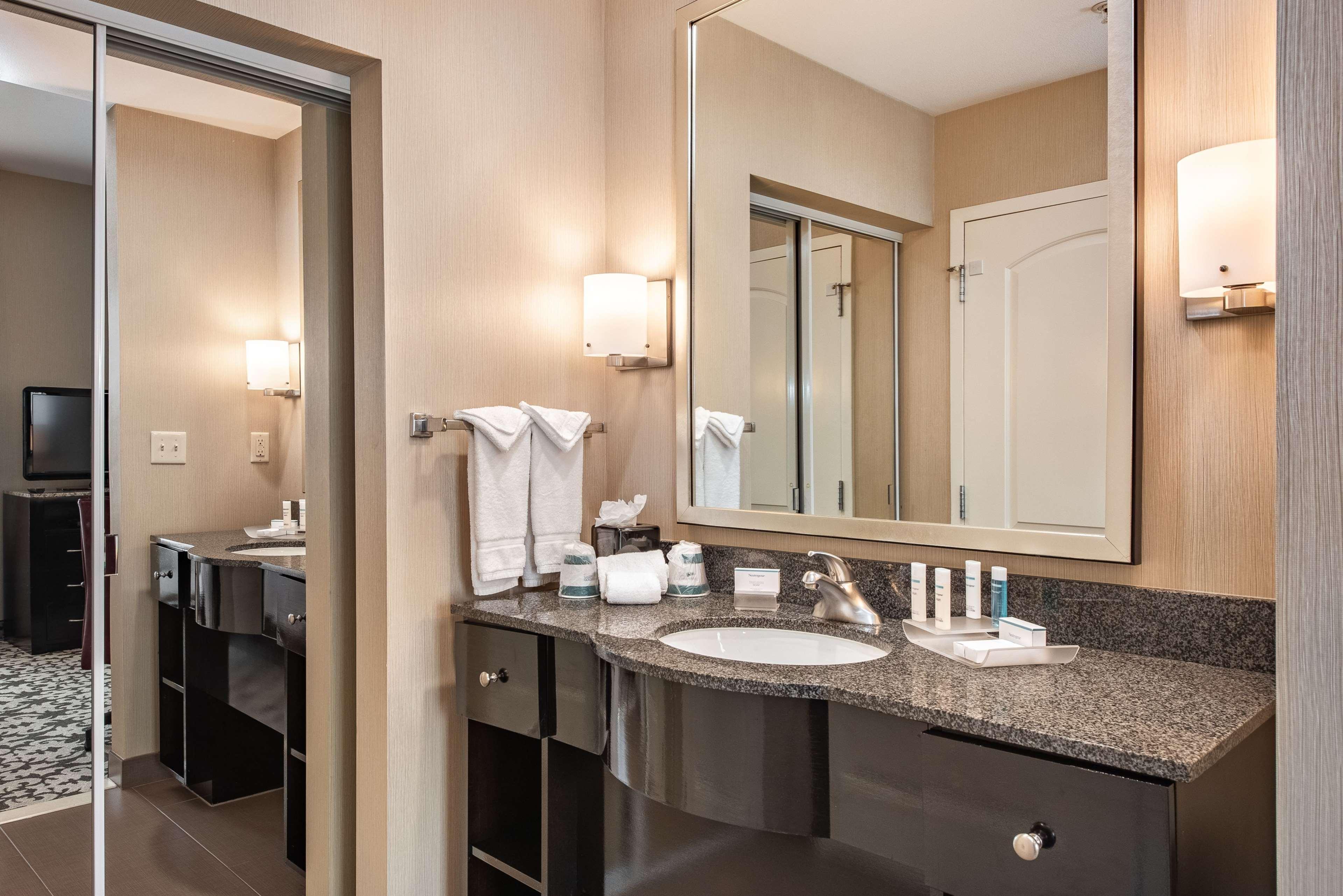 Homewood Suites By Hilton Oxnard/Camarillo Eksteriør billede